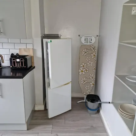 Holiday home Spacious 5 Bedroom - Free Parking - Fast Wifi - Contractor Friendly Bradford (West Yorkshire)